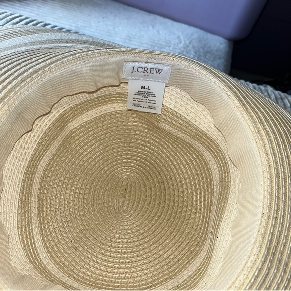 J. Crew large brim tan white summer straw hat beach pool - Picture 4 of 4